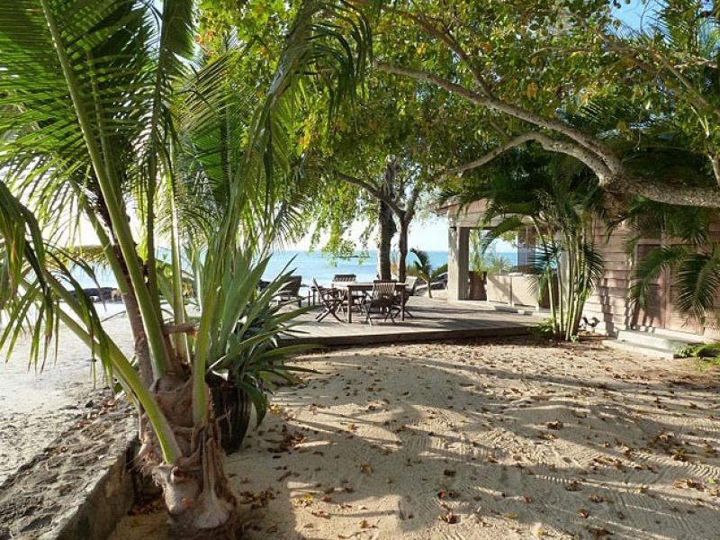 L'Ilot Private Island , East Coast  