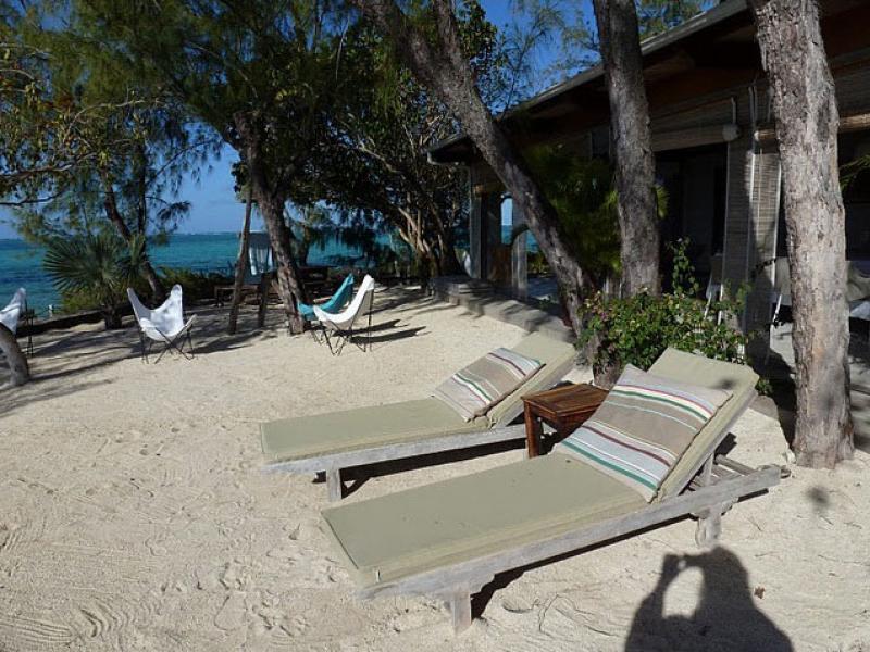 L'Ilot Private Island , East Coast  