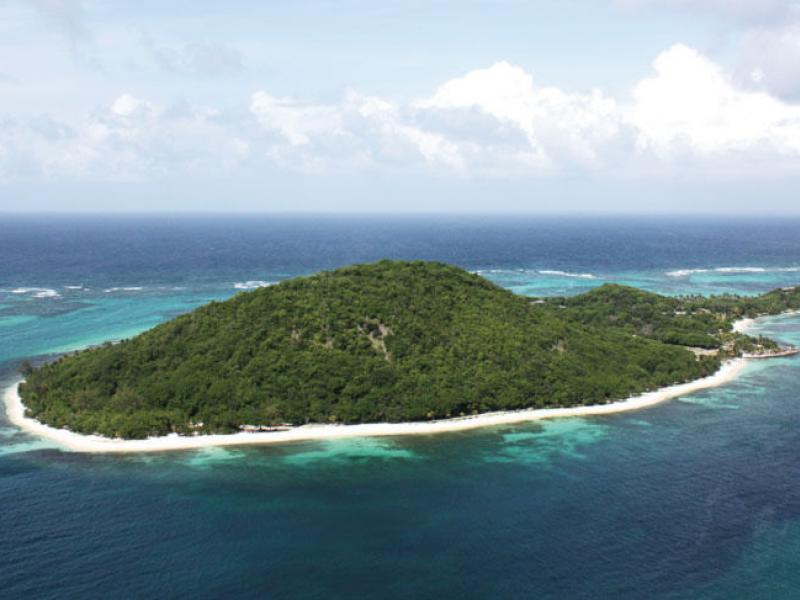 Petit St Vincent  , Petit St Vincent  